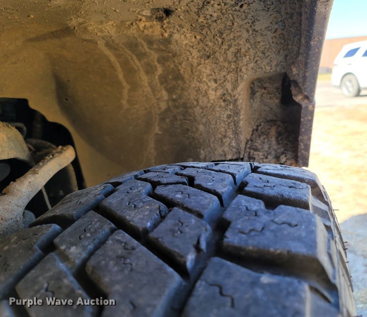 image for item LN9701 2004 Ford F150  SuperCab pickup truck