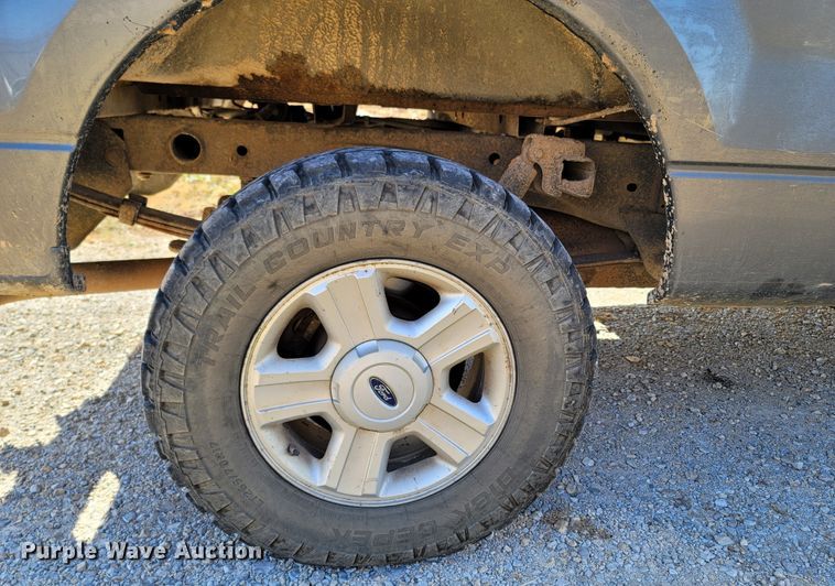 image for item LN9701 2004 Ford F150  SuperCab pickup truck