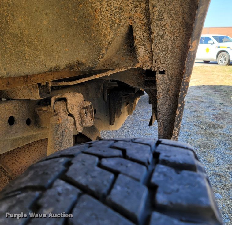 image for item LN9701 2004 Ford F150  SuperCab pickup truck