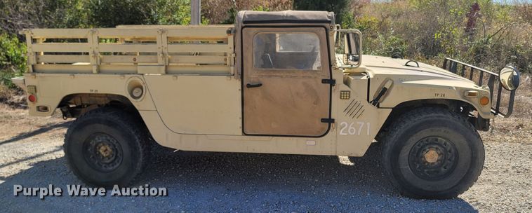 image for item LN9702 1986 Am General M998 Humvee  SUV