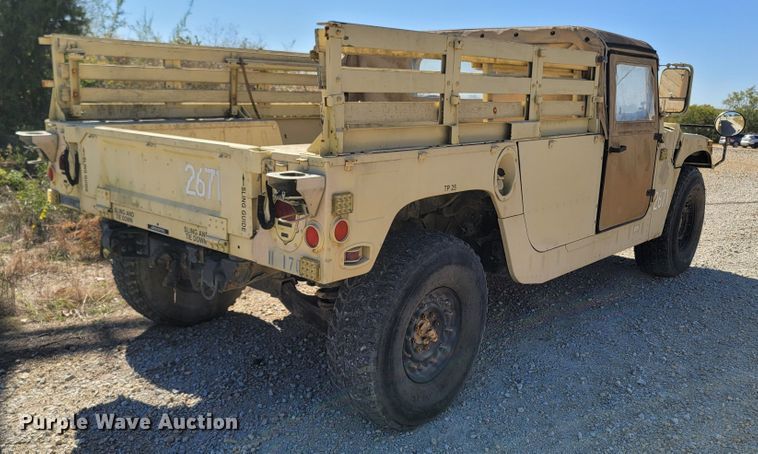 image for item LN9702 1986 Am General M998 Humvee  SUV