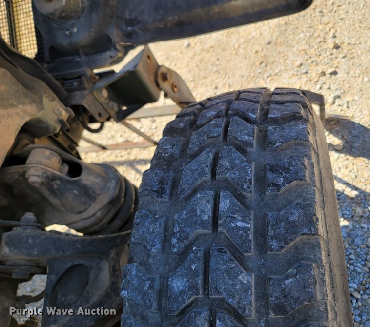 image for item LN9702 1986 Am General M998 Humvee  SUV