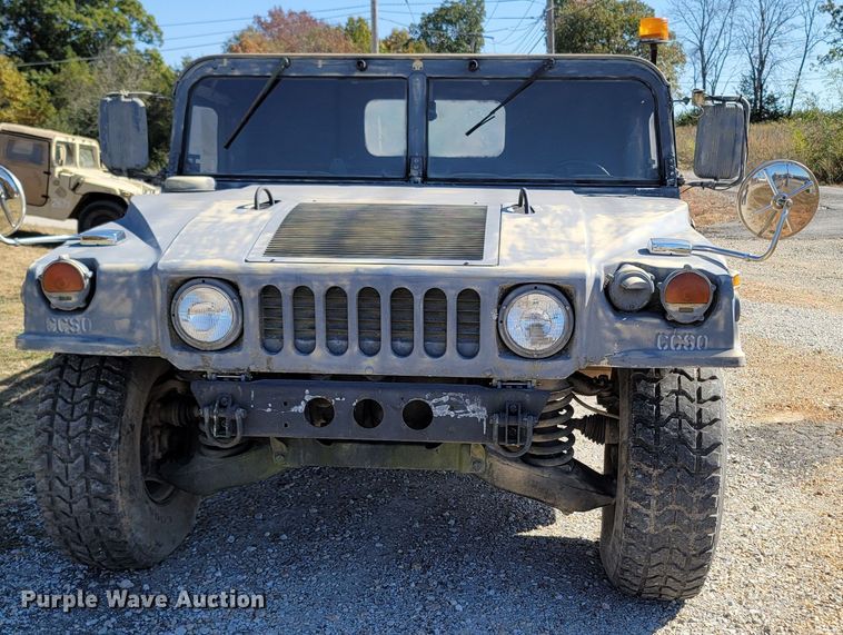 image for item LN9703 1986 Am General M998 Humvee  SUV