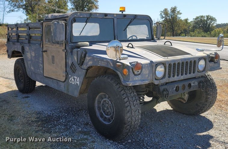 image for item LN9703 1986 Am General M998 Humvee  SUV