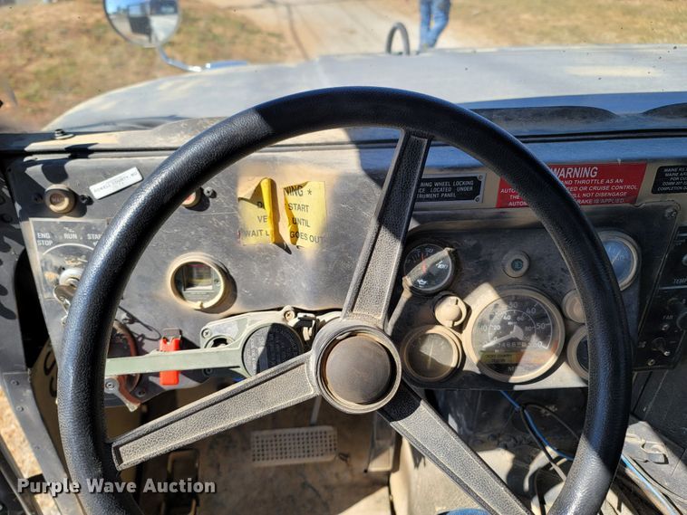 image for item LN9703 1986 Am General M998 Humvee  SUV