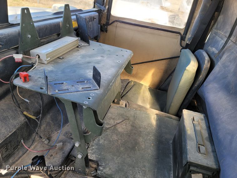 image for item LN9703 1986 Am General M998 Humvee  SUV