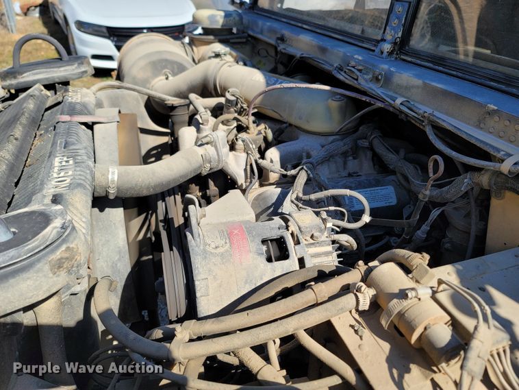 image for item LN9703 1986 Am General M998 Humvee  SUV