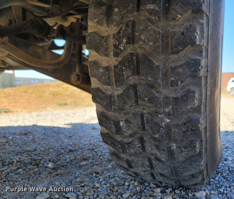 image for item LN9703 1986 Am General M998 Humvee  SUV