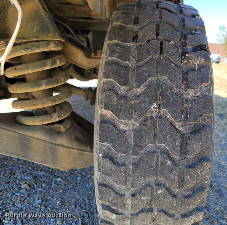 image for item LN9703 1986 Am General M998 Humvee  SUV