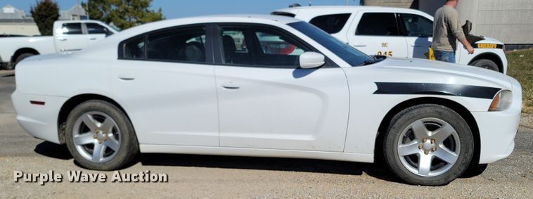 image for item LN9704 2013 Dodge Charger Police