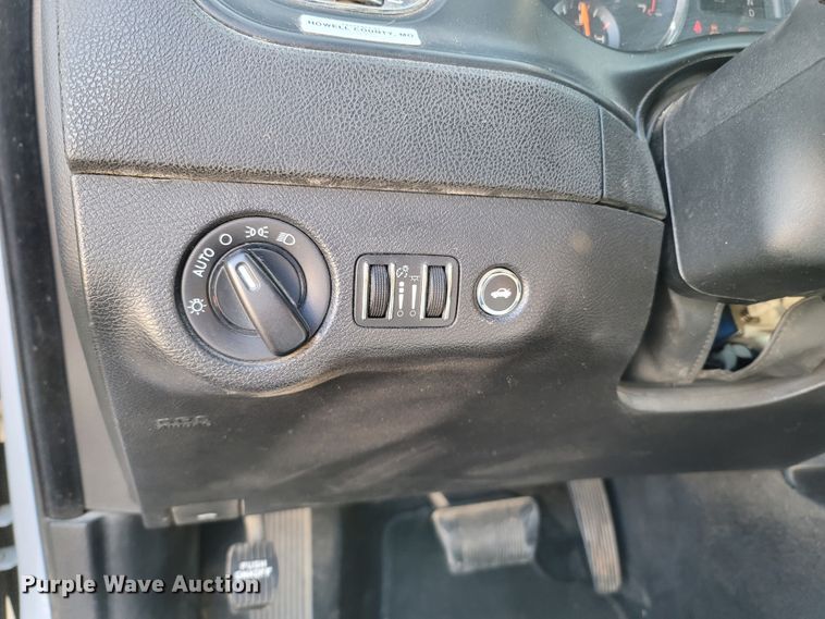 image for item LN9704 2013 Dodge Charger Police