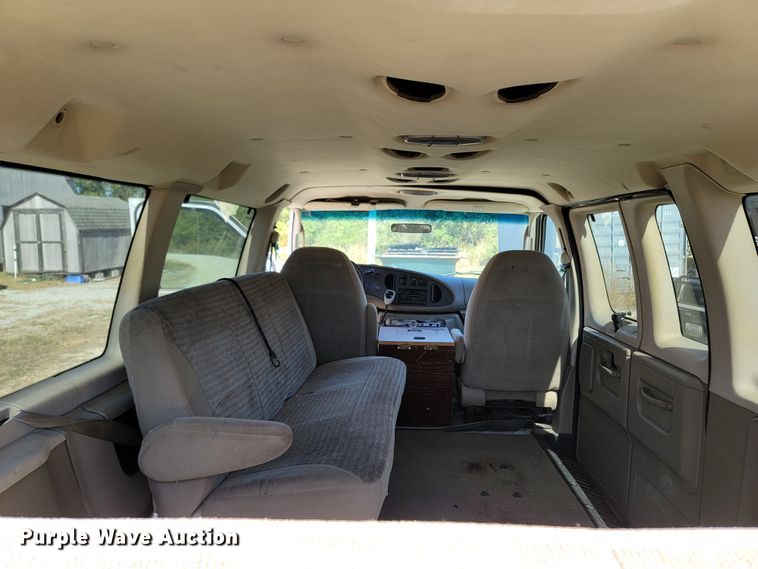 image for item LN9705 2003 Ford E350 Super Duty  van
