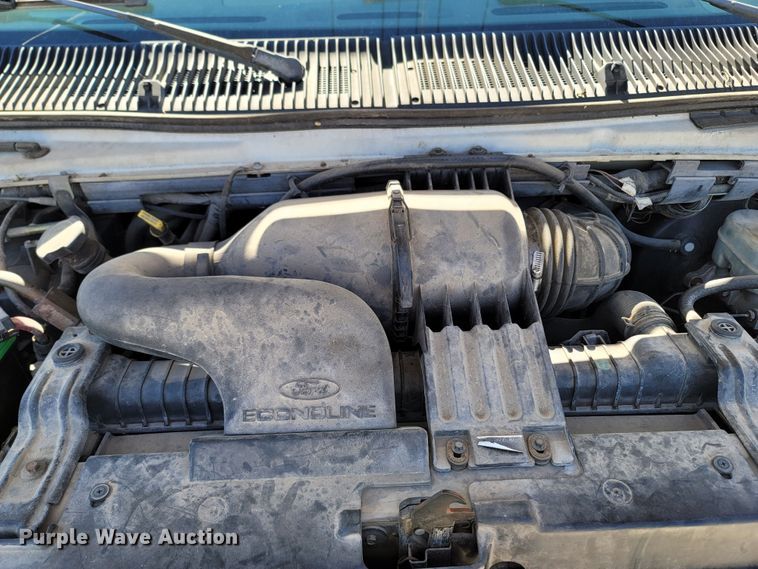 image for item LN9705 2003 Ford E350 Super Duty  van