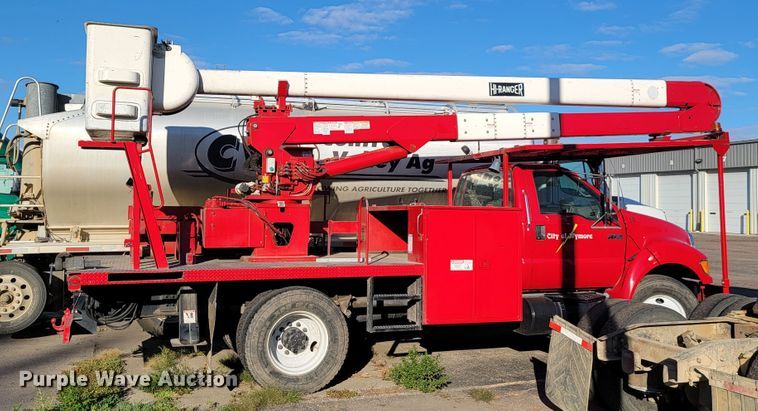 image for item LO9284 2005 Ford F750 Super Duty  bucket truck