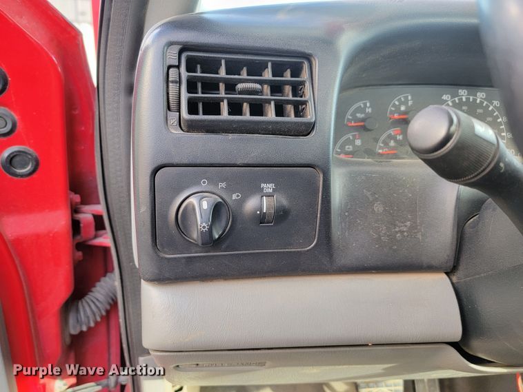 image for item LO9284 2005 Ford F750 Super Duty  bucket truck