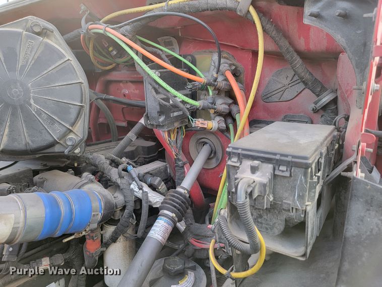 image for item LO9284 2005 Ford F750 Super Duty  bucket truck