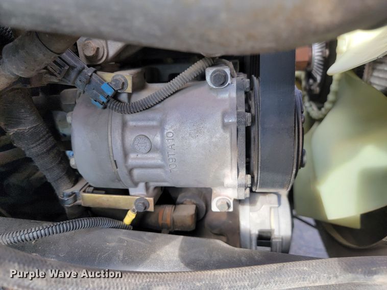 image for item LO9284 2005 Ford F750 Super Duty  bucket truck