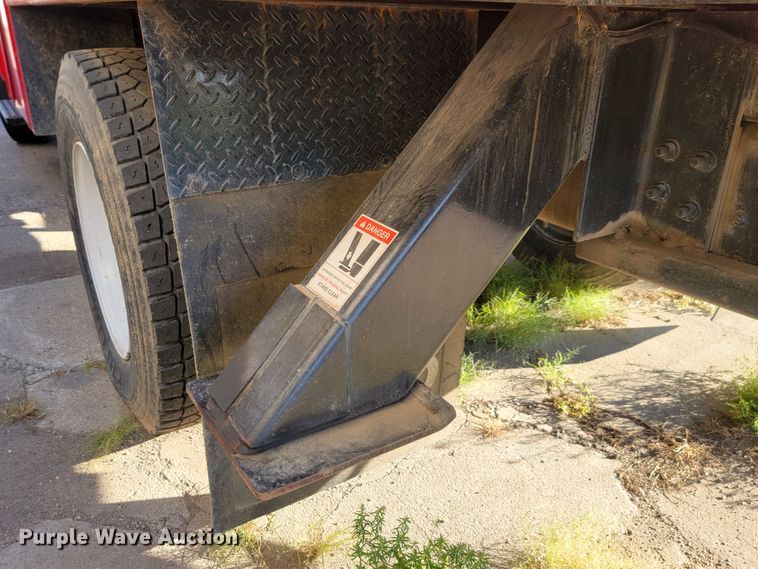 image for item LO9284 2005 Ford F750 Super Duty  bucket truck