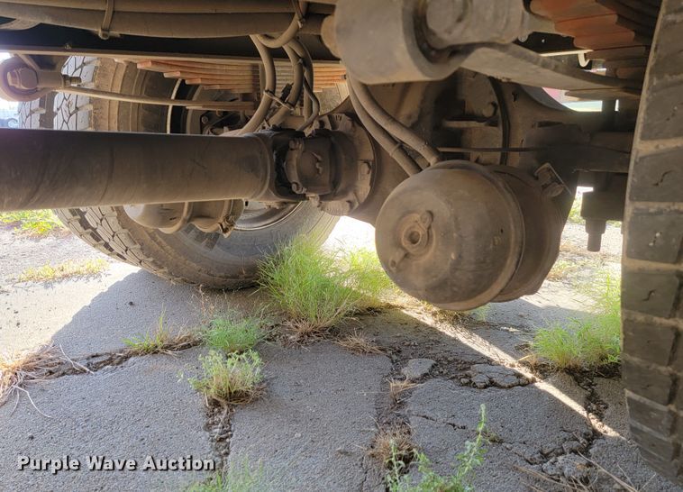 image for item LO9284 2005 Ford F750 Super Duty  bucket truck