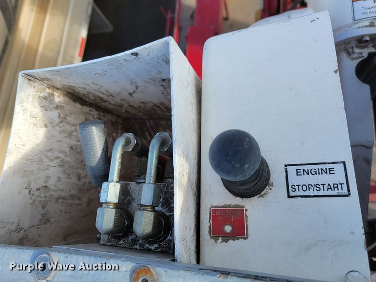 image for item LO9284 2005 Ford F750 Super Duty  bucket truck