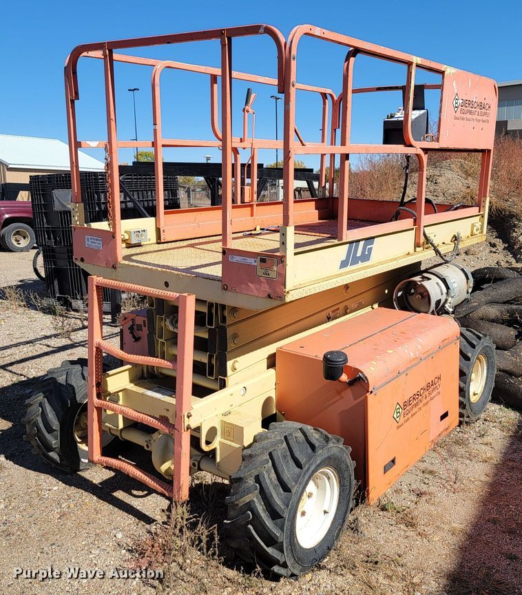 1998 JLG 26MRT scissor lift in Brookings, SD Item LO9291 sold