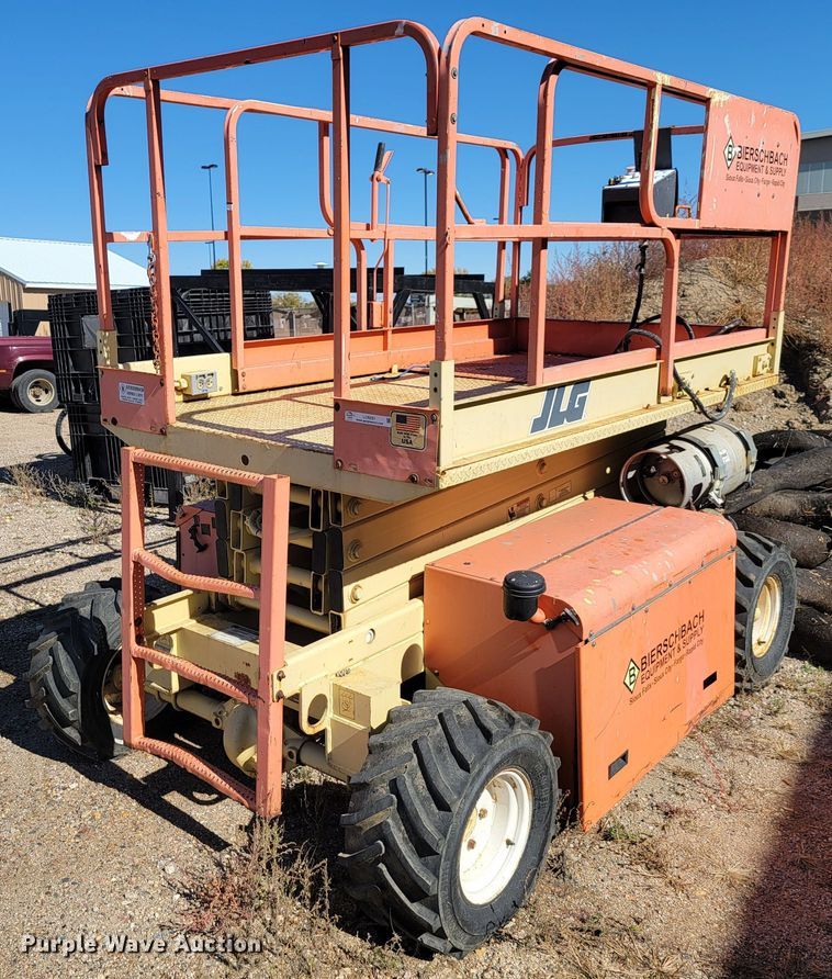 image for item LO9291 1998 JLG 26MRT  scissor lift