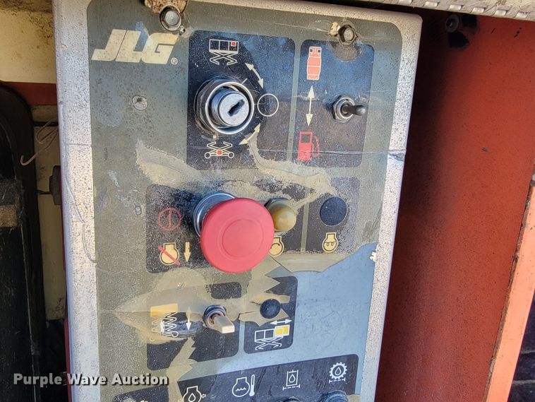 image for item LO9291 1998 JLG 26MRT  scissor lift