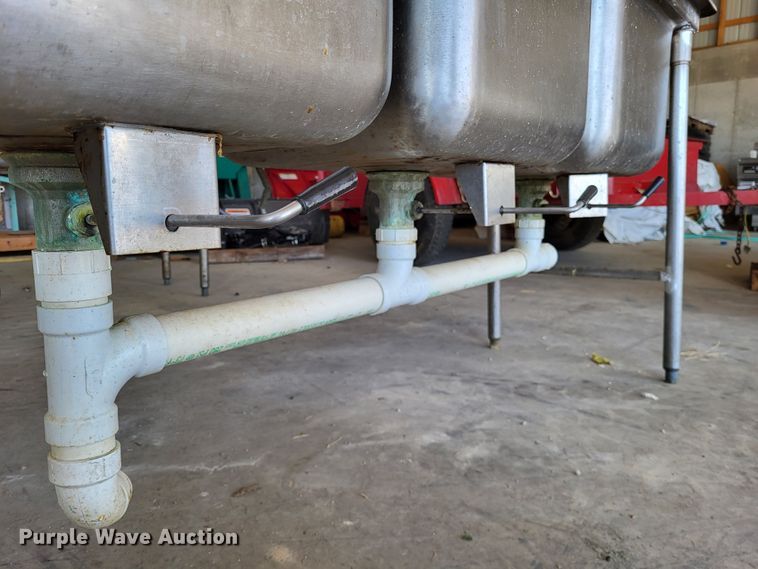 image for item LR9040 (3) stainless steel sinks