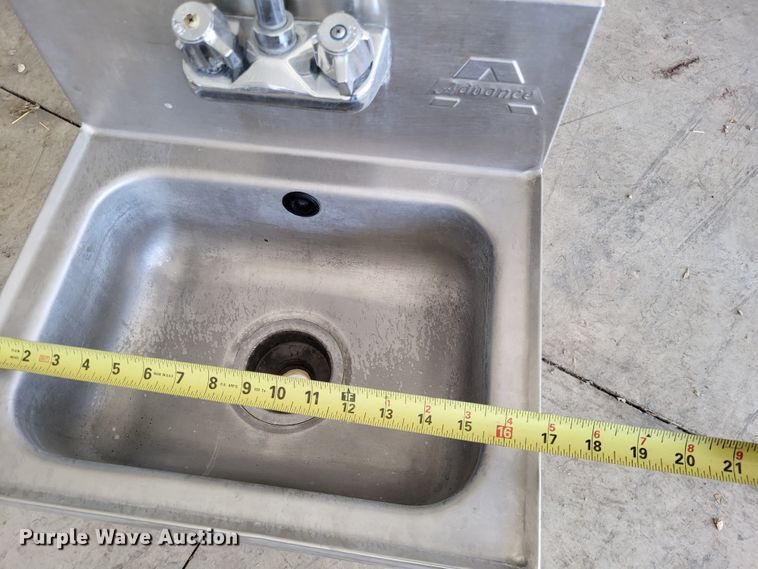 image for item LR9040 (3) stainless steel sinks