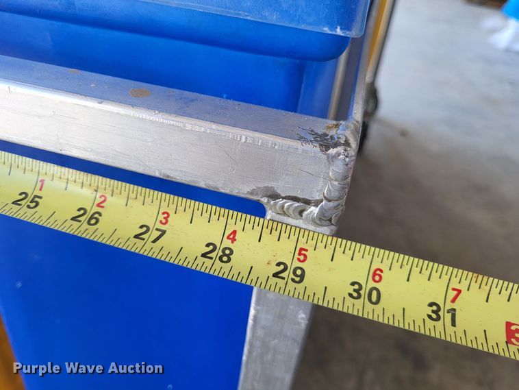 image for item LR9045 Storage bins