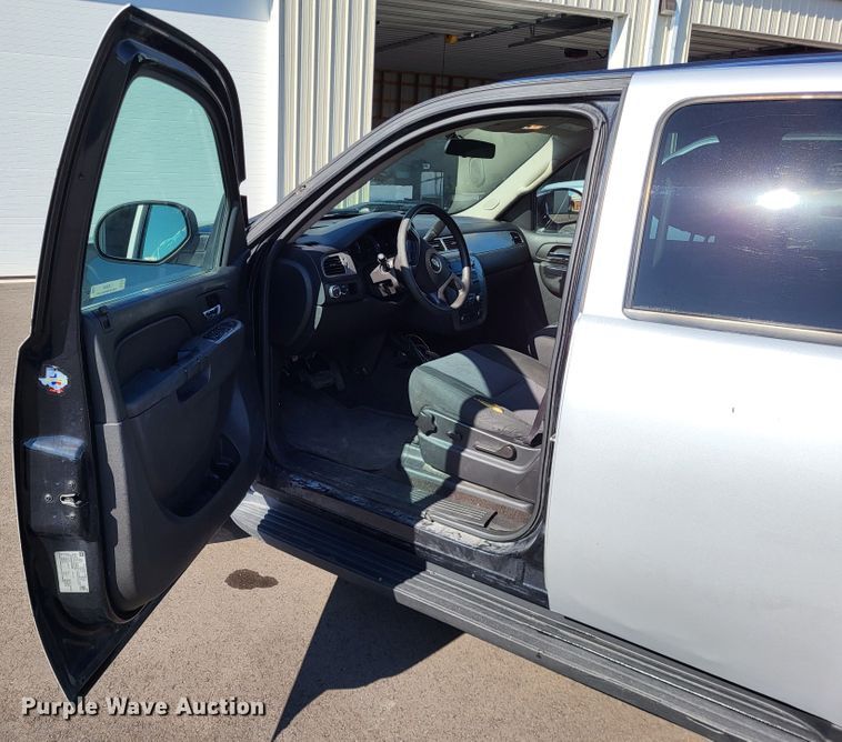 image for item LR9049 2012 Chevrolet Tahoe Police  SUV