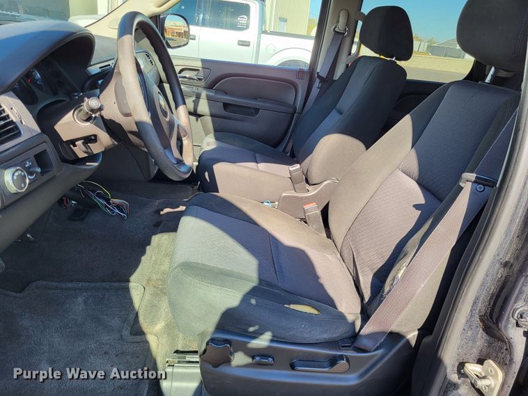 image for item LR9049 2012 Chevrolet Tahoe Police  SUV