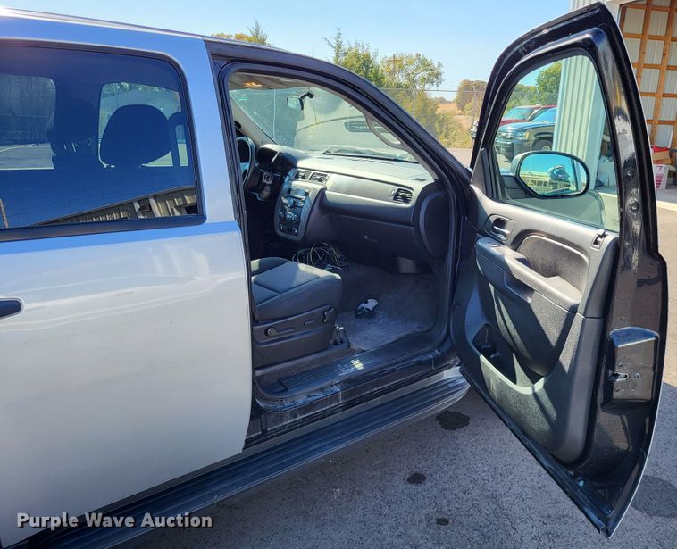 image for item LR9049 2012 Chevrolet Tahoe Police  SUV