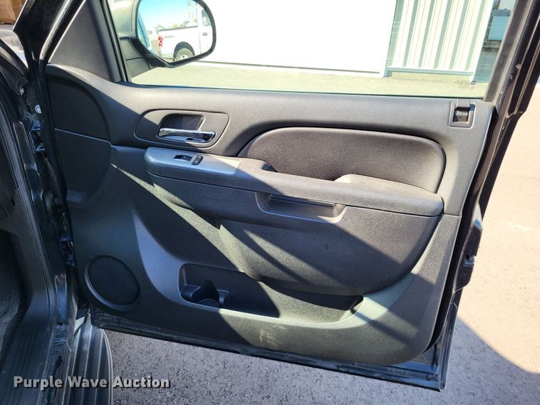 image for item LR9049 2012 Chevrolet Tahoe Police  SUV