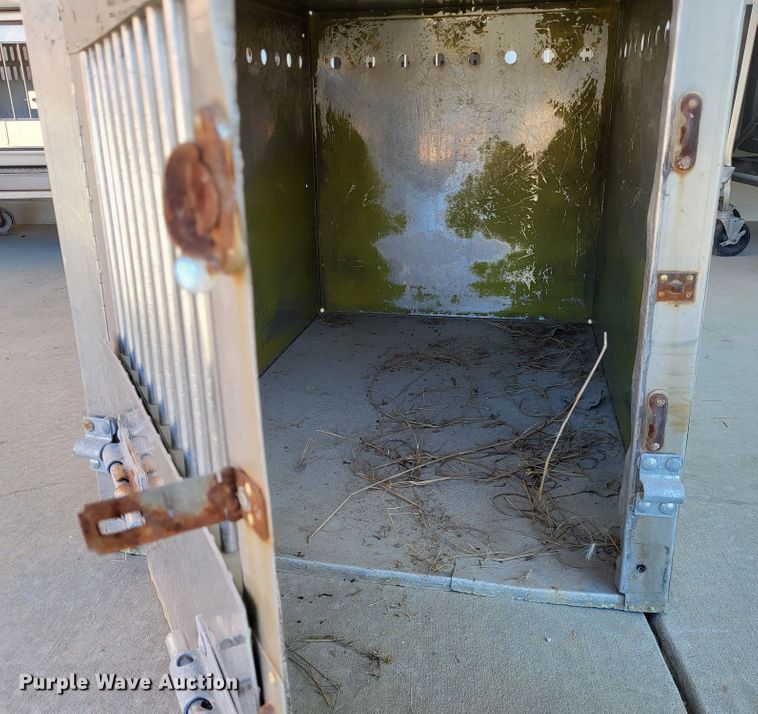 image for item LR9057 Stainless steel animal cages