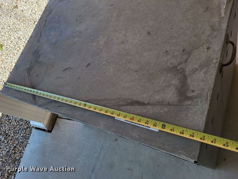 image for item LR9057 Stainless steel animal cages