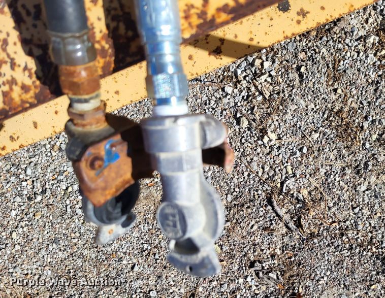 image for item LR9058 1998 Trail King TK20  equipment trailer