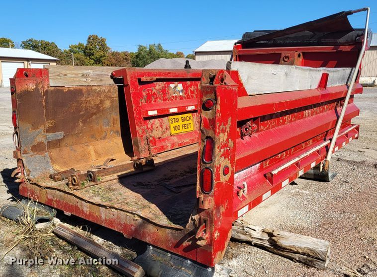 image for item LR9059 2005 Wheeler HT1636  dump bed