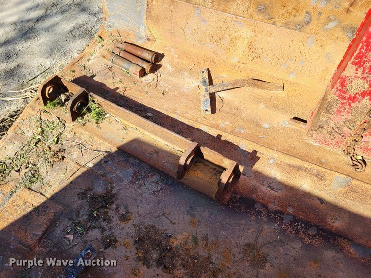 image for item LR9059 2005 Wheeler HT1636  dump bed