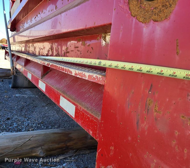 image for item LR9059 2005 Wheeler HT1636  dump bed