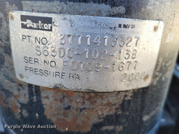 image for item LR9059 2005 Wheeler HT1636  dump bed