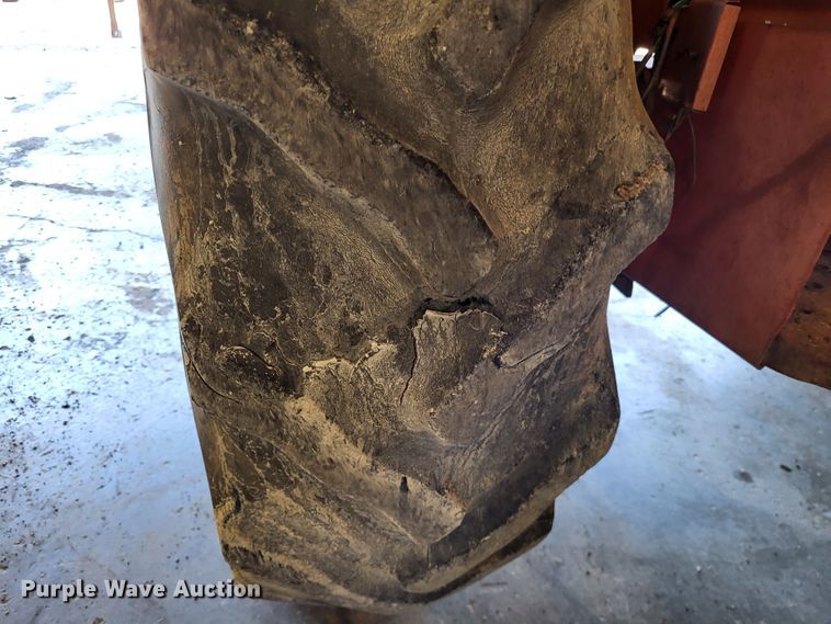 image for item LR9060 1978 Allis Chalmers AC5040  tractor