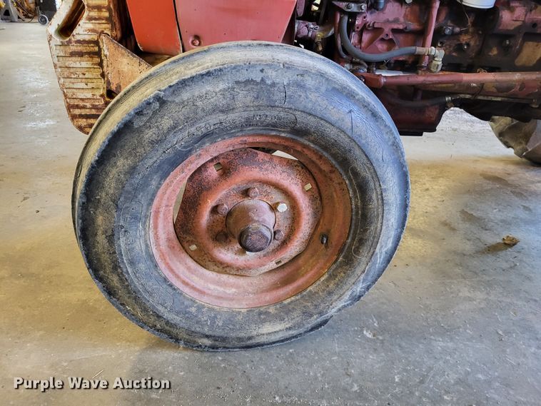 image for item LR9060 1978 Allis Chalmers AC5040  tractor