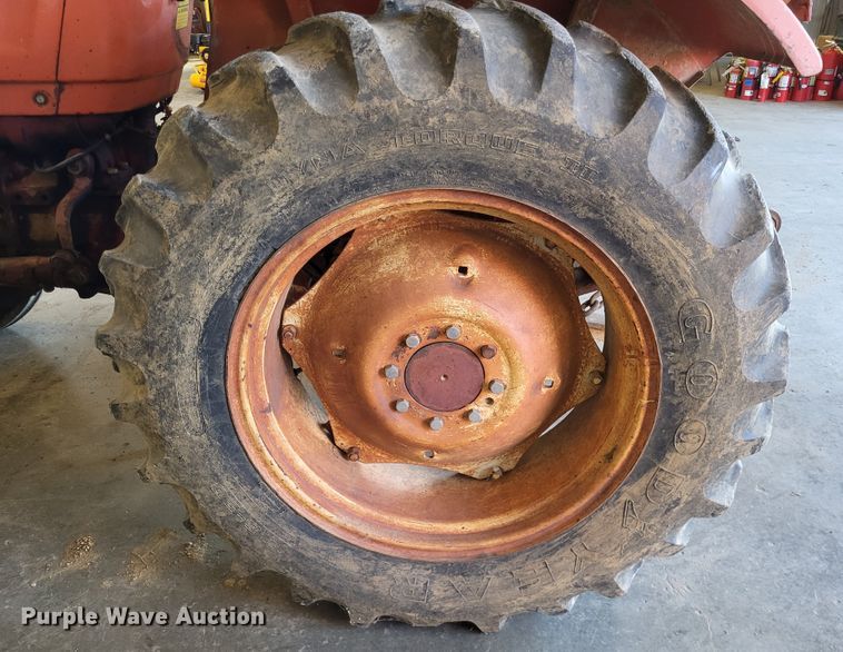 image for item LR9060 1978 Allis Chalmers AC5040  tractor