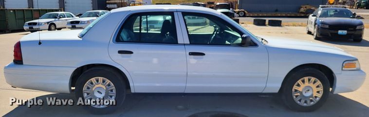 image for item LR9064 2005 Ford Crown Victoria Police Interceptor