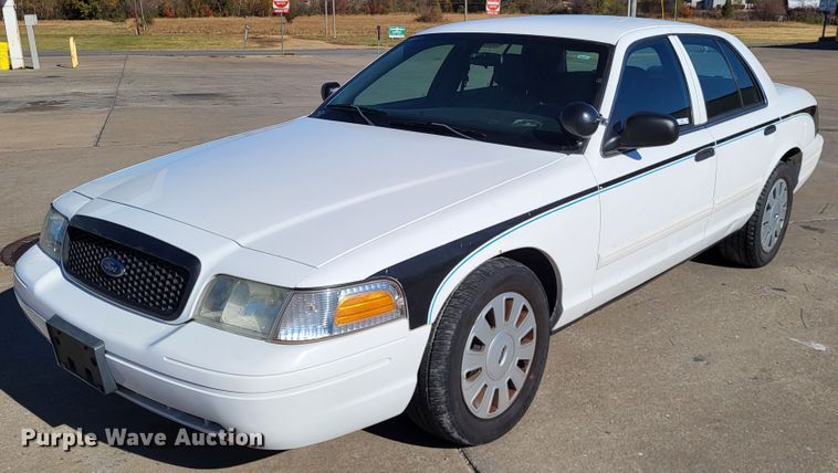 image for item LR9067 2010 Ford Crown Victoria Police Interceptor