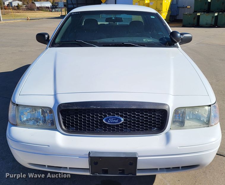 image for item LR9067 2010 Ford Crown Victoria Police Interceptor