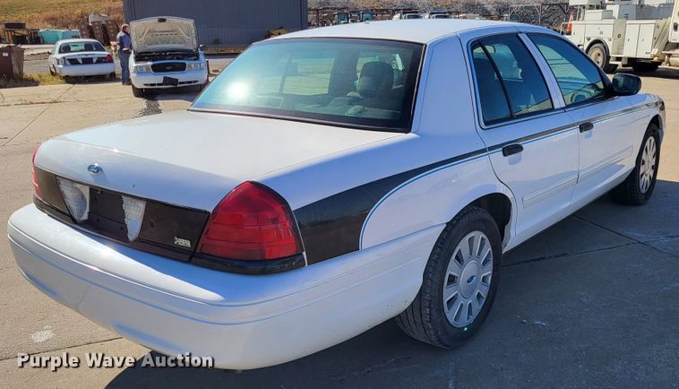 image for item LR9067 2010 Ford Crown Victoria Police Interceptor