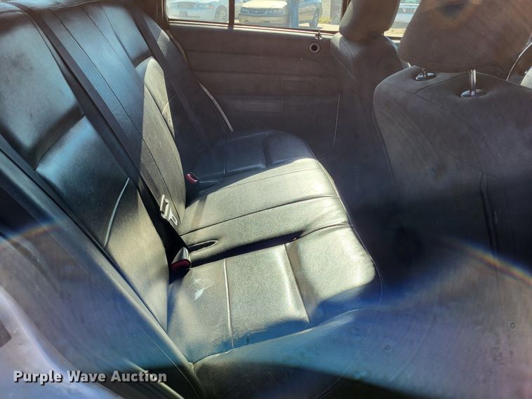 image for item LR9067 2010 Ford Crown Victoria Police Interceptor