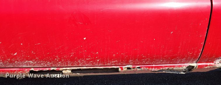 image for item LR9069 2004 Chevrolet Silverado 1500  pickup truck